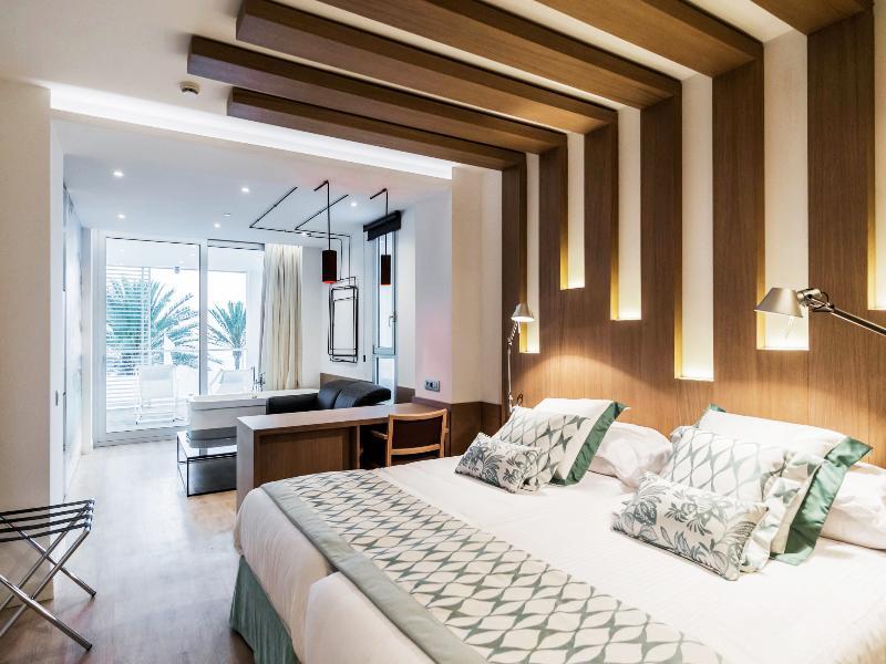 Hotel Pure Salt Garonda - Adults Only Playa de Palma  Exterior foto A room at the hotel